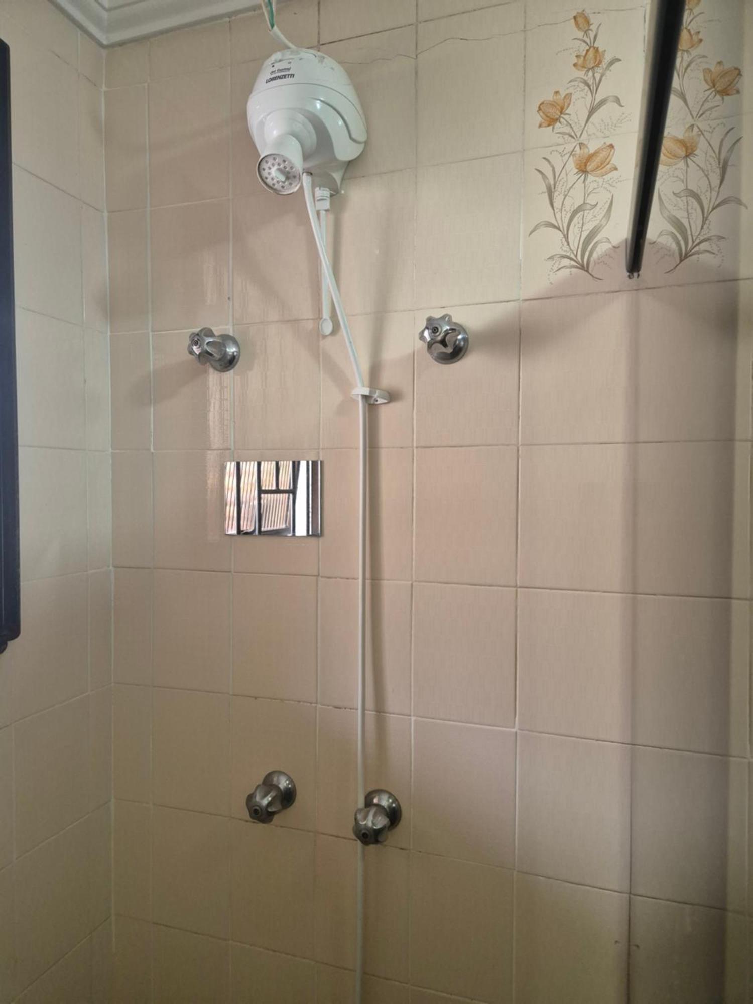 Apartamento Espacoso Na Serra, 3 Quartos E 1 Vaga De Garagem - Centro Serra Negra  Extérieur photo
